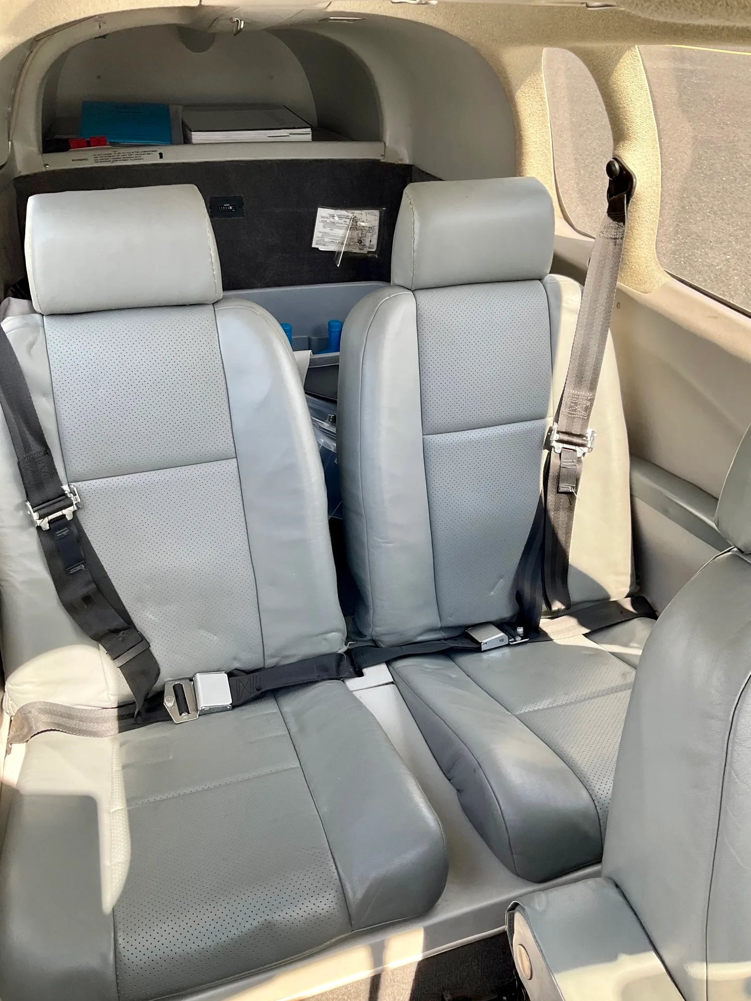 Cabin interior of a 1998 Mooney M20M Bravo.