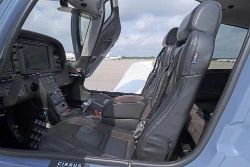 Cabin interior of a 2021 Cirrus SR22.