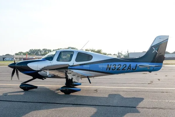 Marketing image of a 2021 Cirrus SR22T-G6.