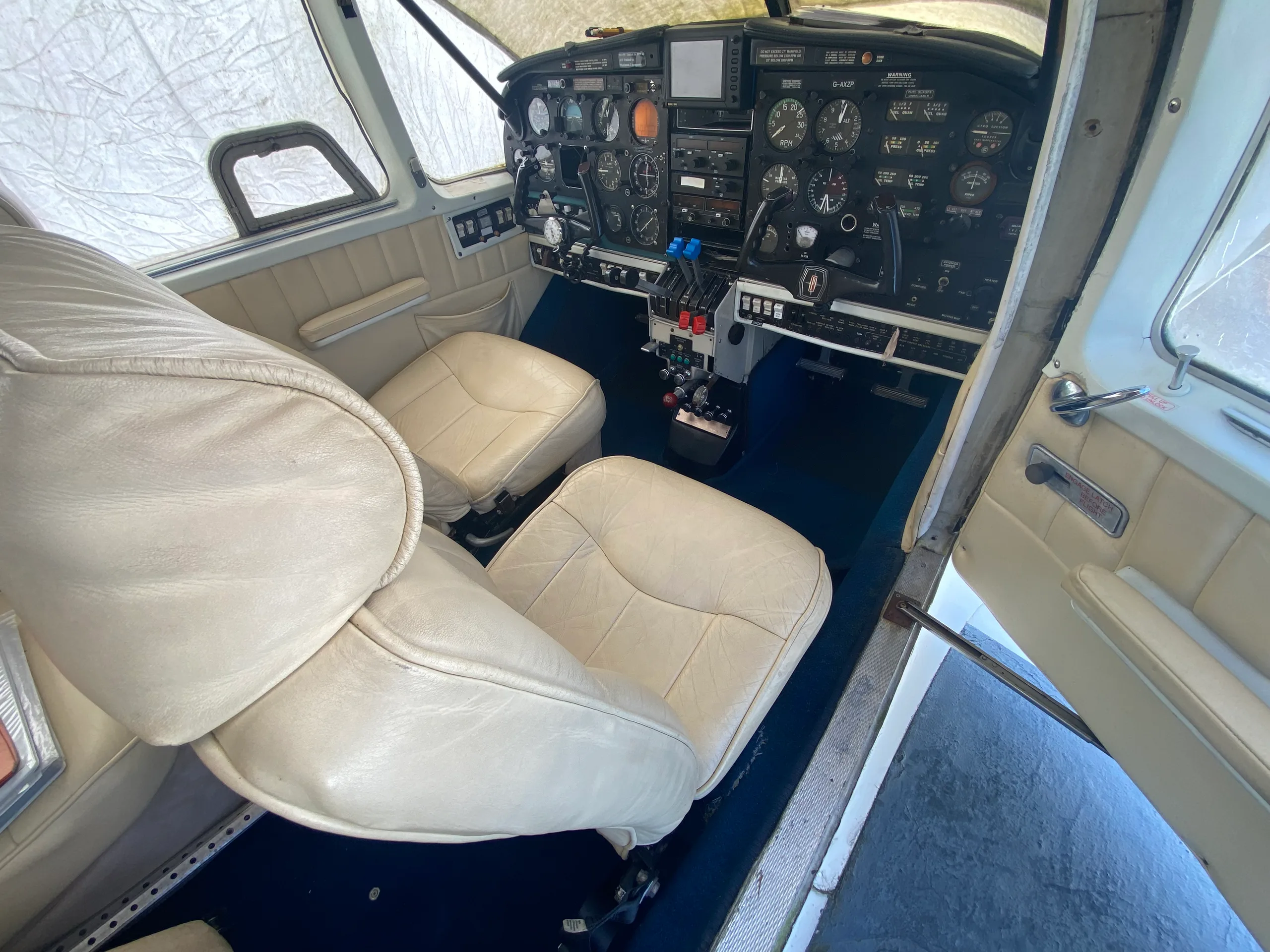Cabin interior of a 1979 Piper PA28R-180 Arrow.
