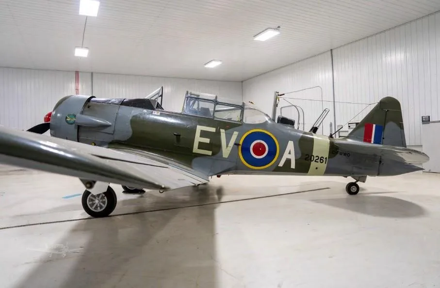 Exterior view of a 1951 HARVARD MKIV, C-FWWO.