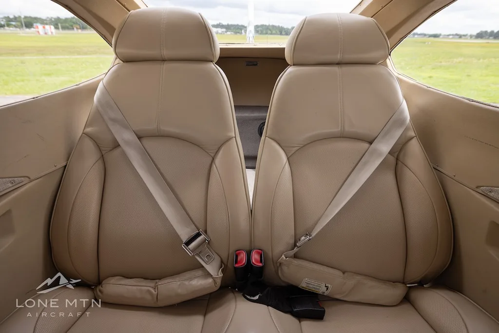 Cabin interior of a 2006 Cessna T182T Skylane TC.