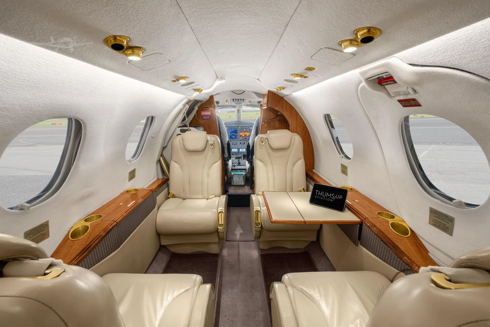 Cabin interior of a 2007 BEECHCRAFT PREMIER IA.