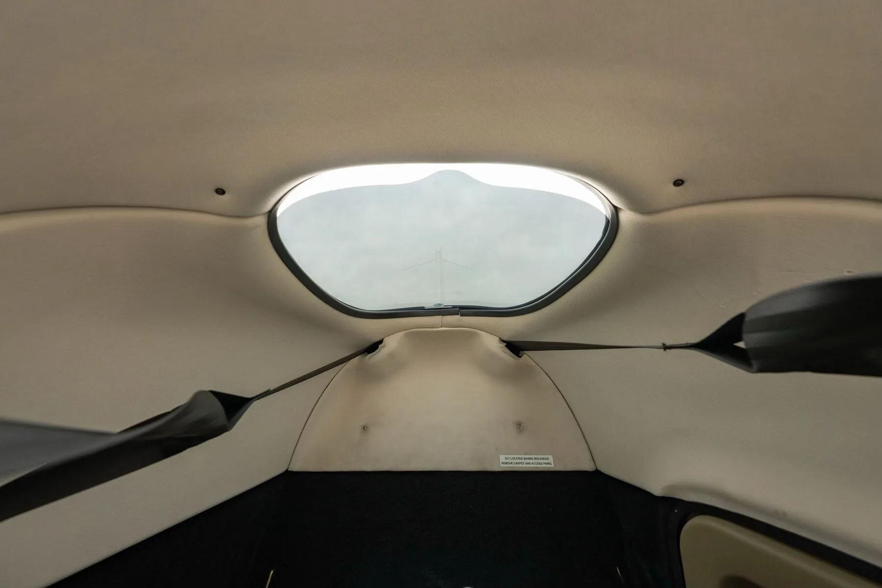 Cabin interior of a Cirrus SR20-G2.