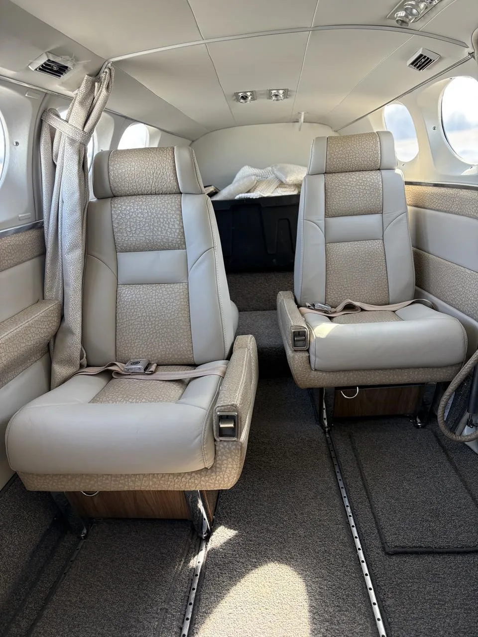 Cabin interior of a 1982 CESSNA 421C.