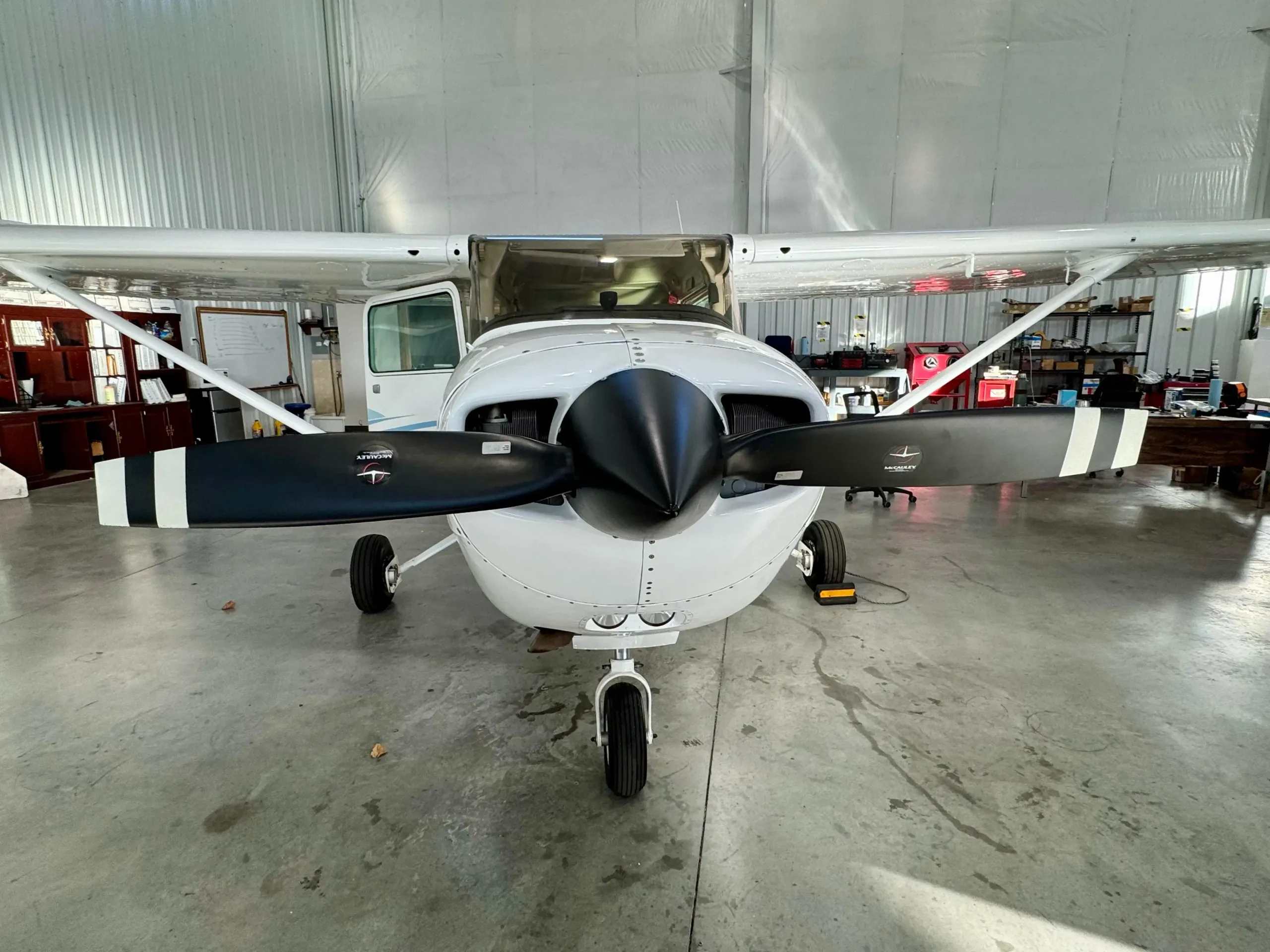 Cabin interior of a 1978 Cessna R172K.