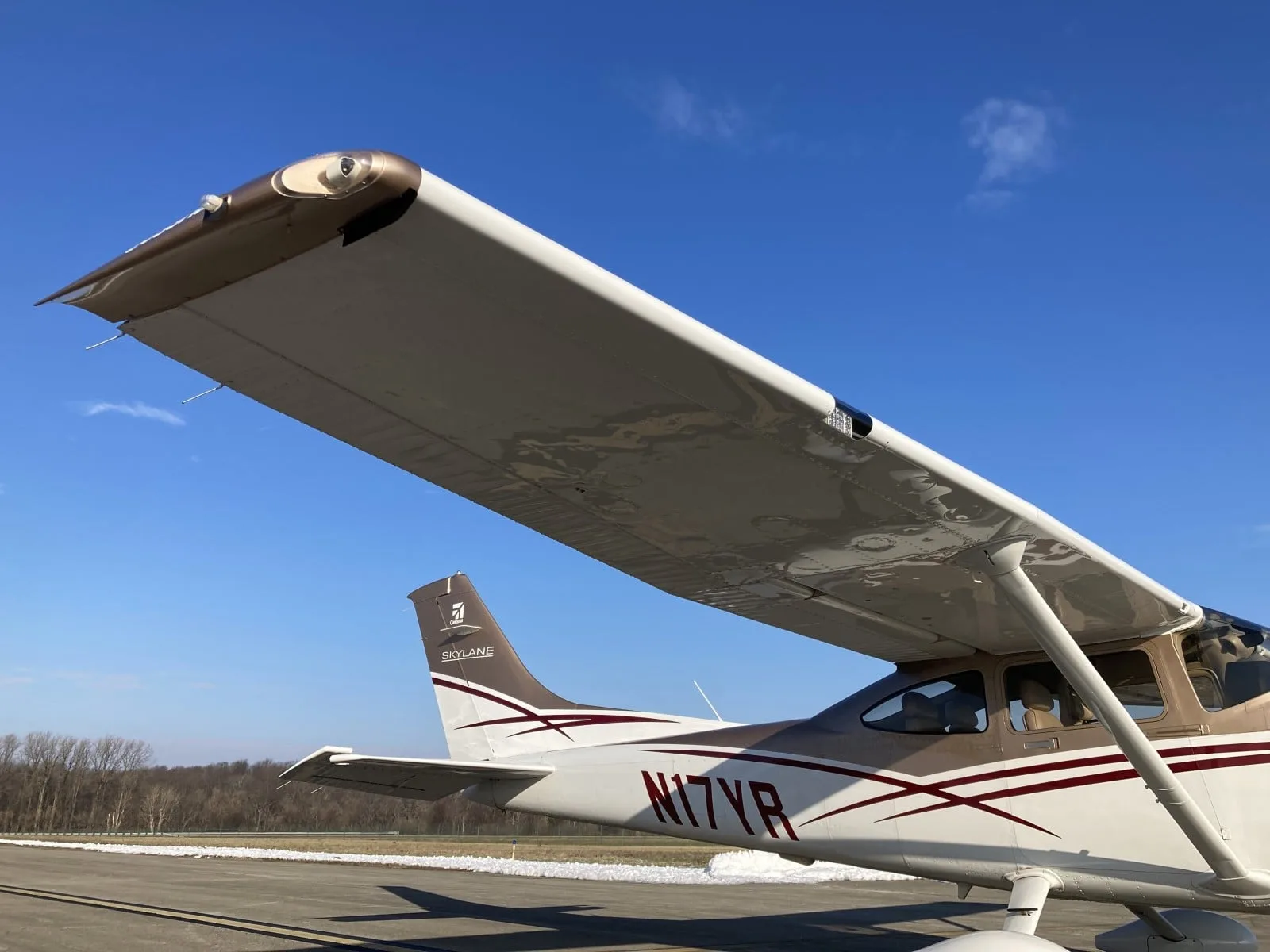 Cessna 182T - N17YR