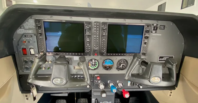 Cockpit and instrument panel of a 2011 Cessna Turbo 182T.