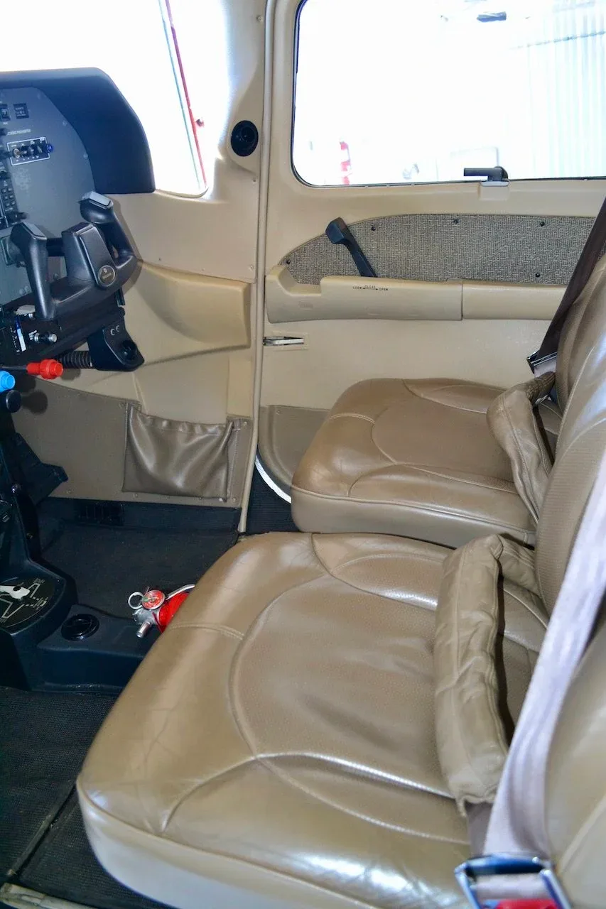 Cabin interior of a 2005 Cessna 182T Skylane.