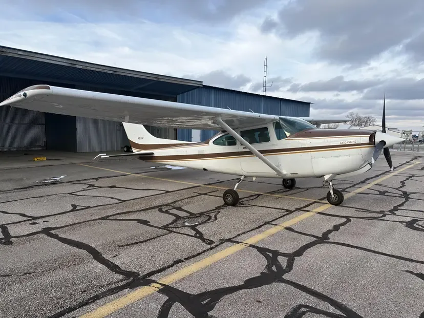 Exterior view of a 1982 Cessna 182R Skylane.