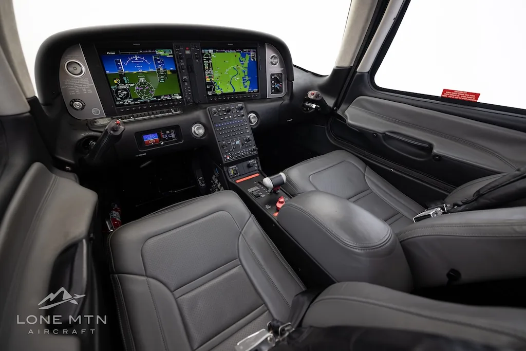 Cabin interior of a 2021 Cirrus SR22T G6.