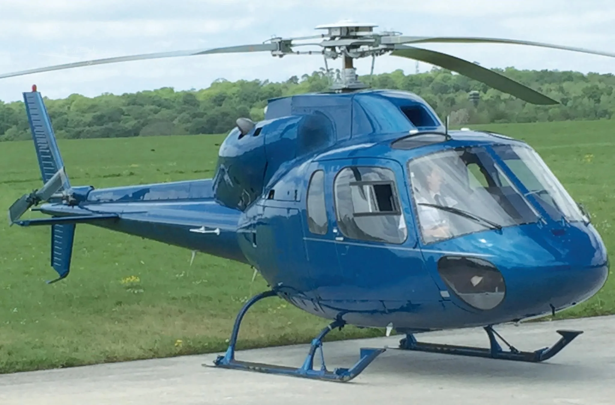 Exterior view of a 1983 EUROCOPTER AS355F-1, G-PIPB.