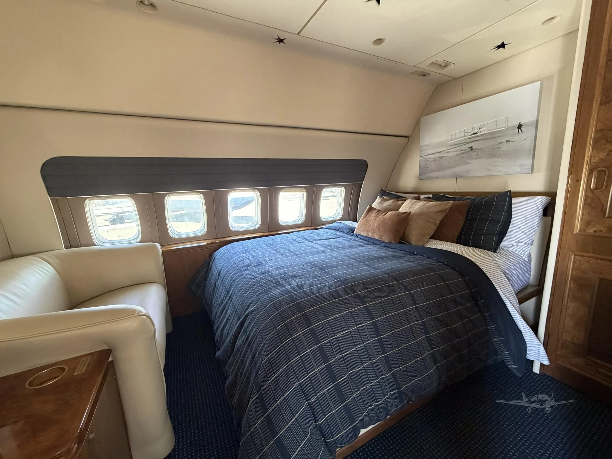 Cabin interior of a 1967 BOEING 727-100 EXECUTIVE.