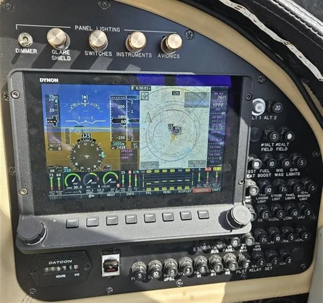 Avionics suite of a 2015 Vans AIRCRAFT RV10.
