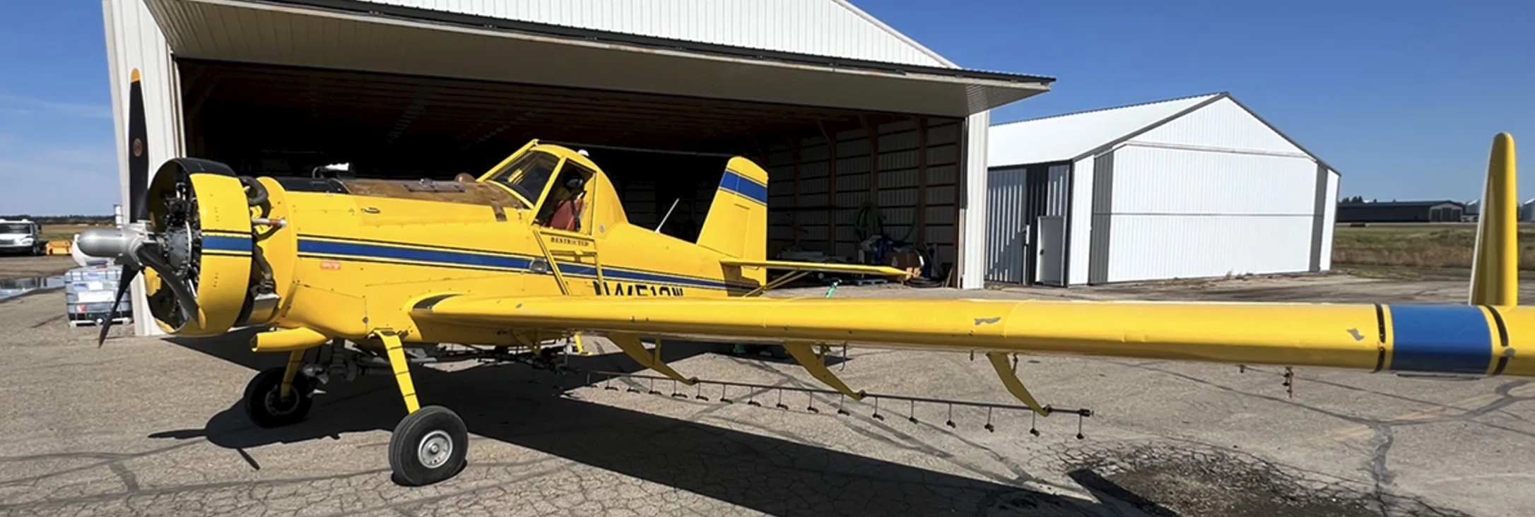 Exterior view of a 1990 Air Tractor AT-401, N4513W.