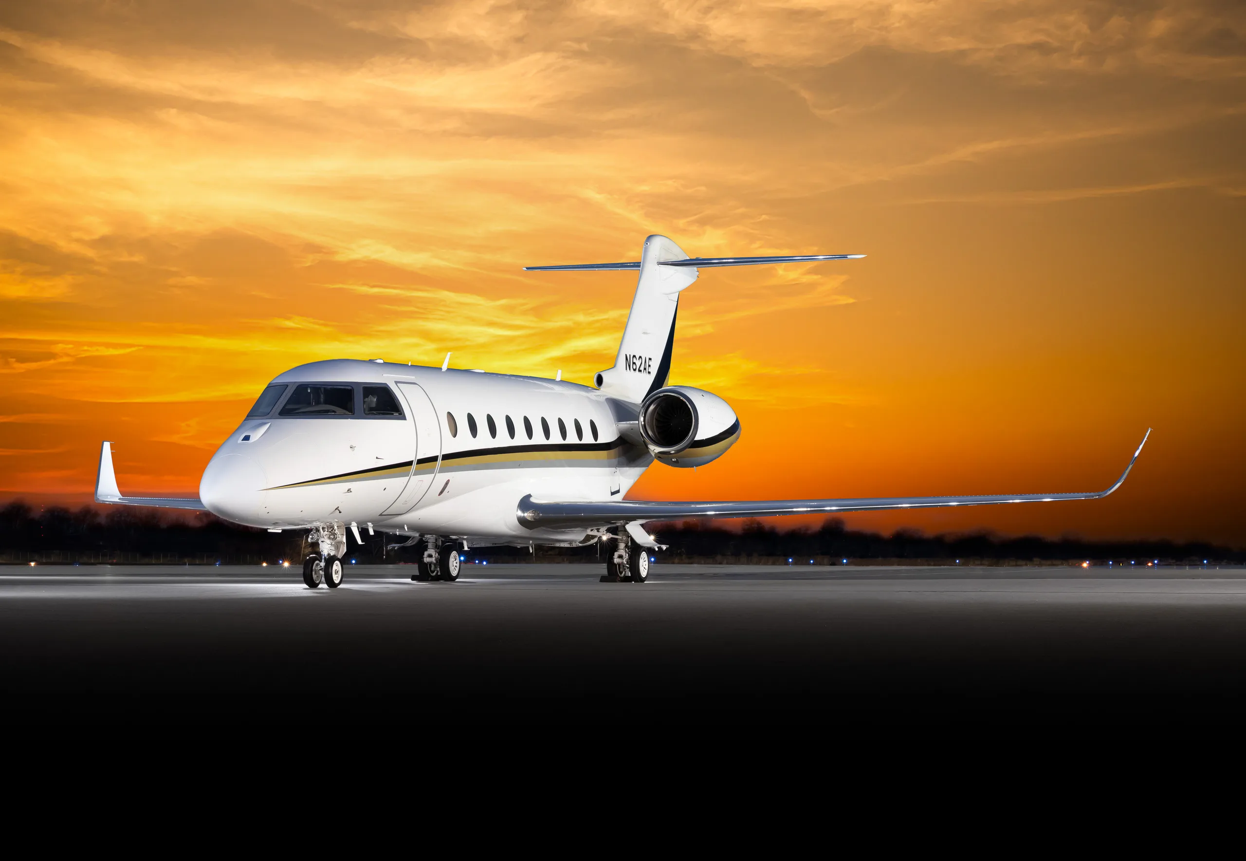 Exterior view of a 2014 Gulfstream G280 2041, N62AE.