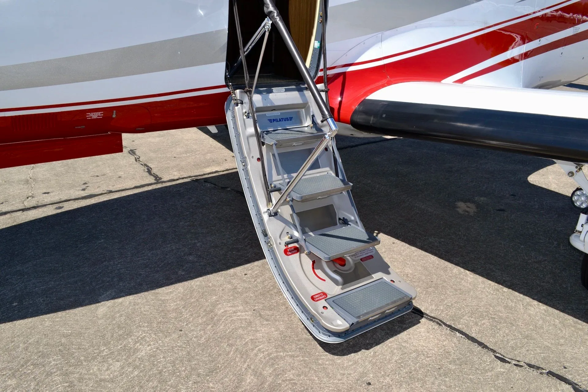 Exterior view of a 2015 Pilatus PC-12NG — Carolina Jet.