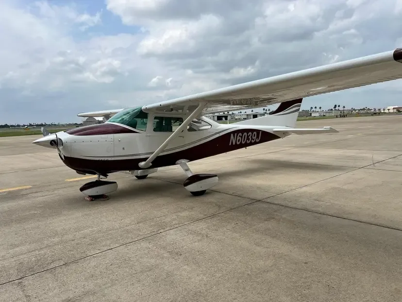 Exterior view of a 1982 Cessna 182R Skylane.