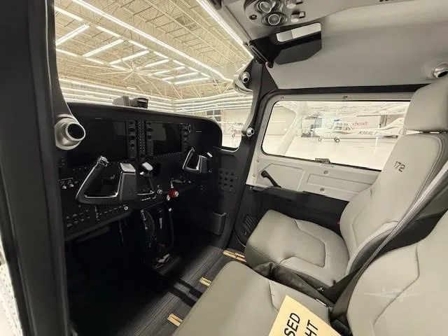 Cabin interior of a 2025 CESSNA 172S SKYHAWK SP.