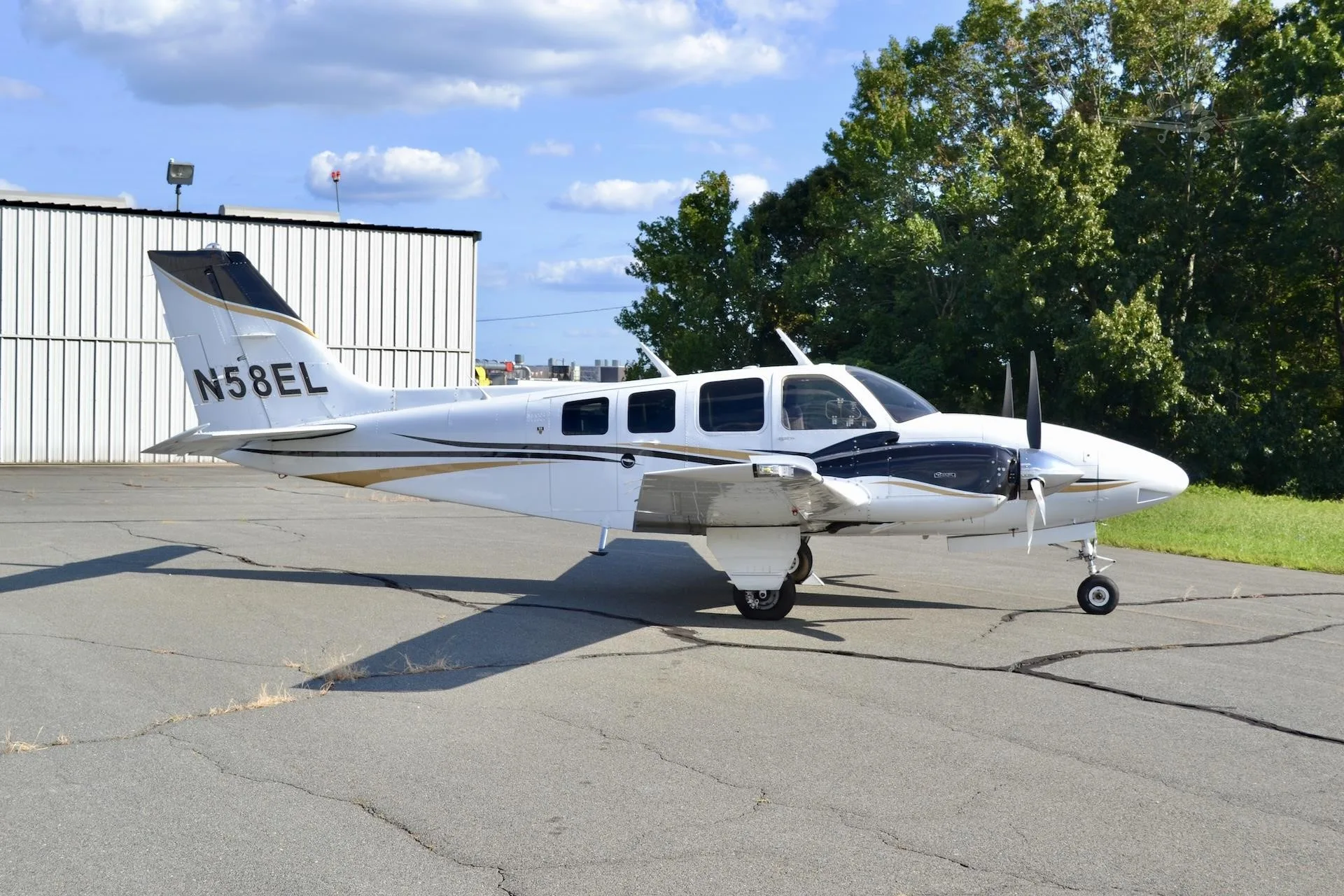 Exterior view of a 1979 BEECHCRAFT 58 BARON, N58EL.