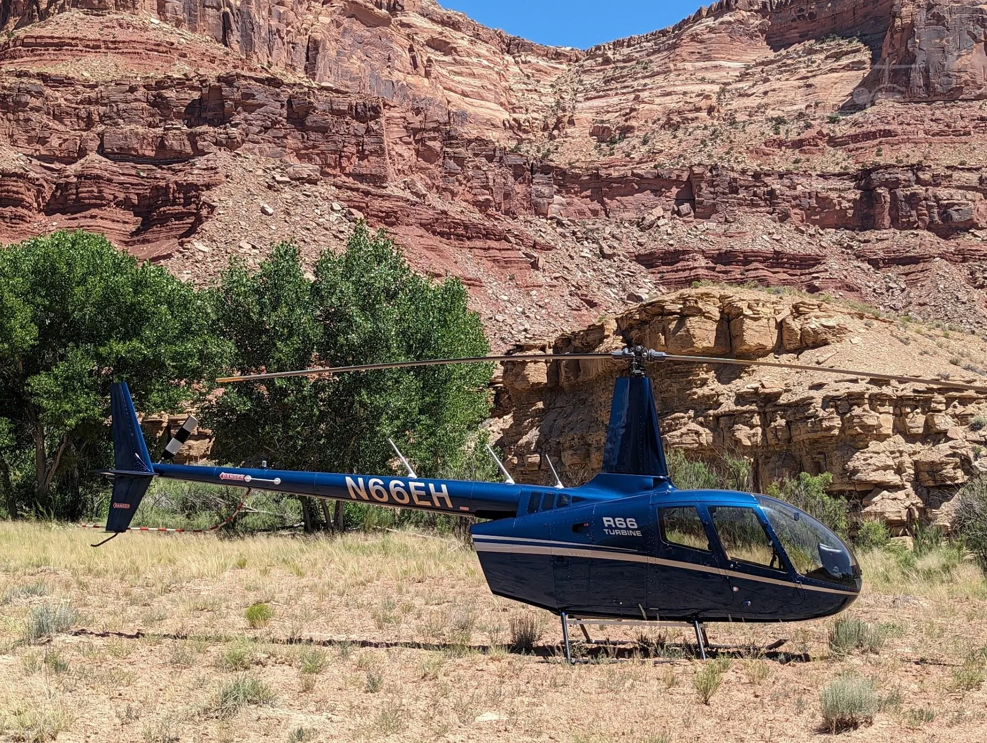 N66EH - 2013 Robinson R66