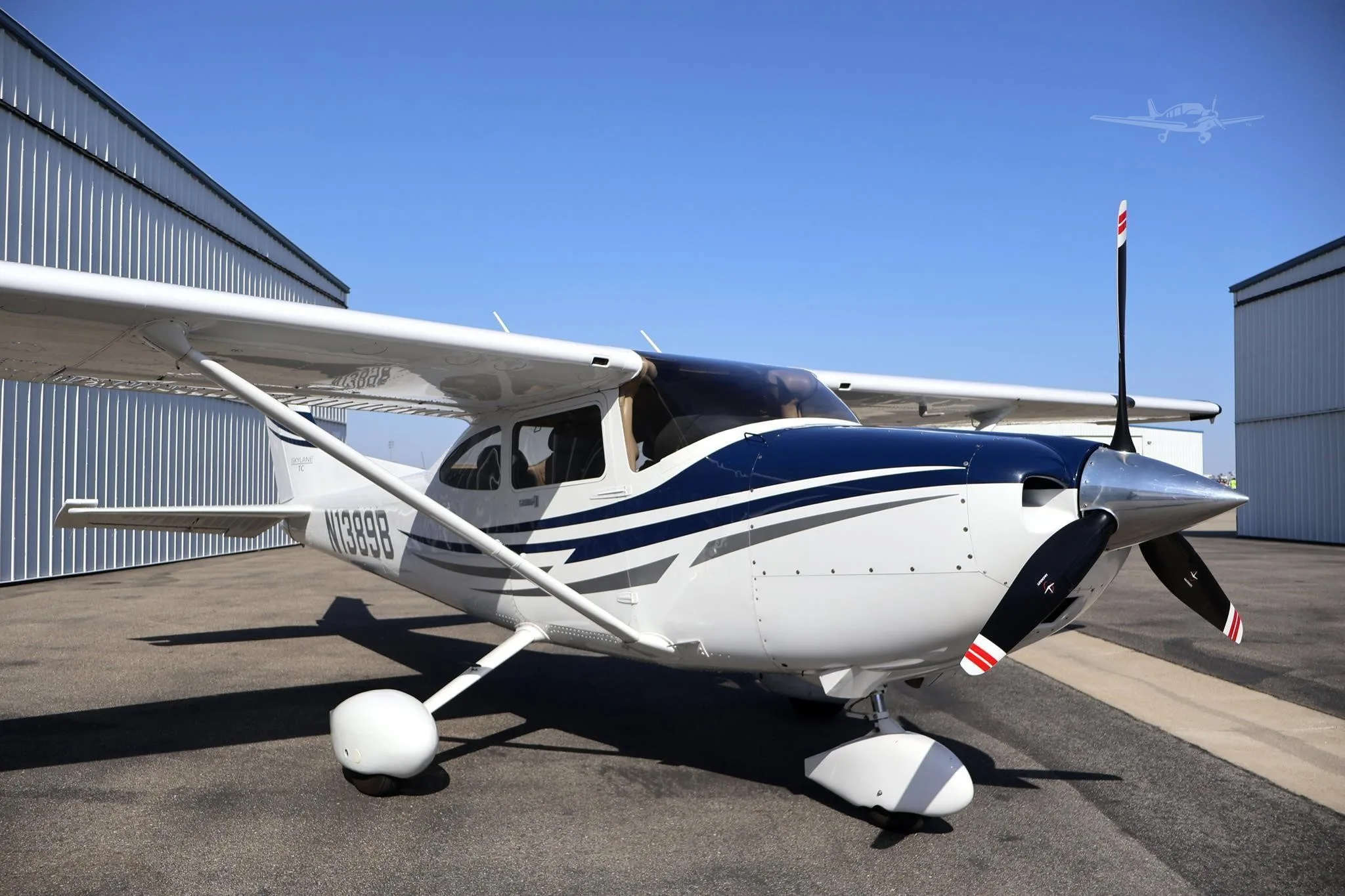 Exterior view of a 2005 CESSNA TURBO 182T SKYLANE, N138B.