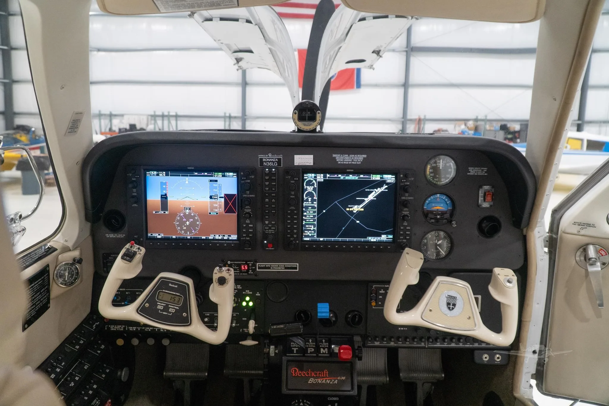 Cockpit and instrument panel of a 2006 BEECHCRAFT G36 BONANZA.