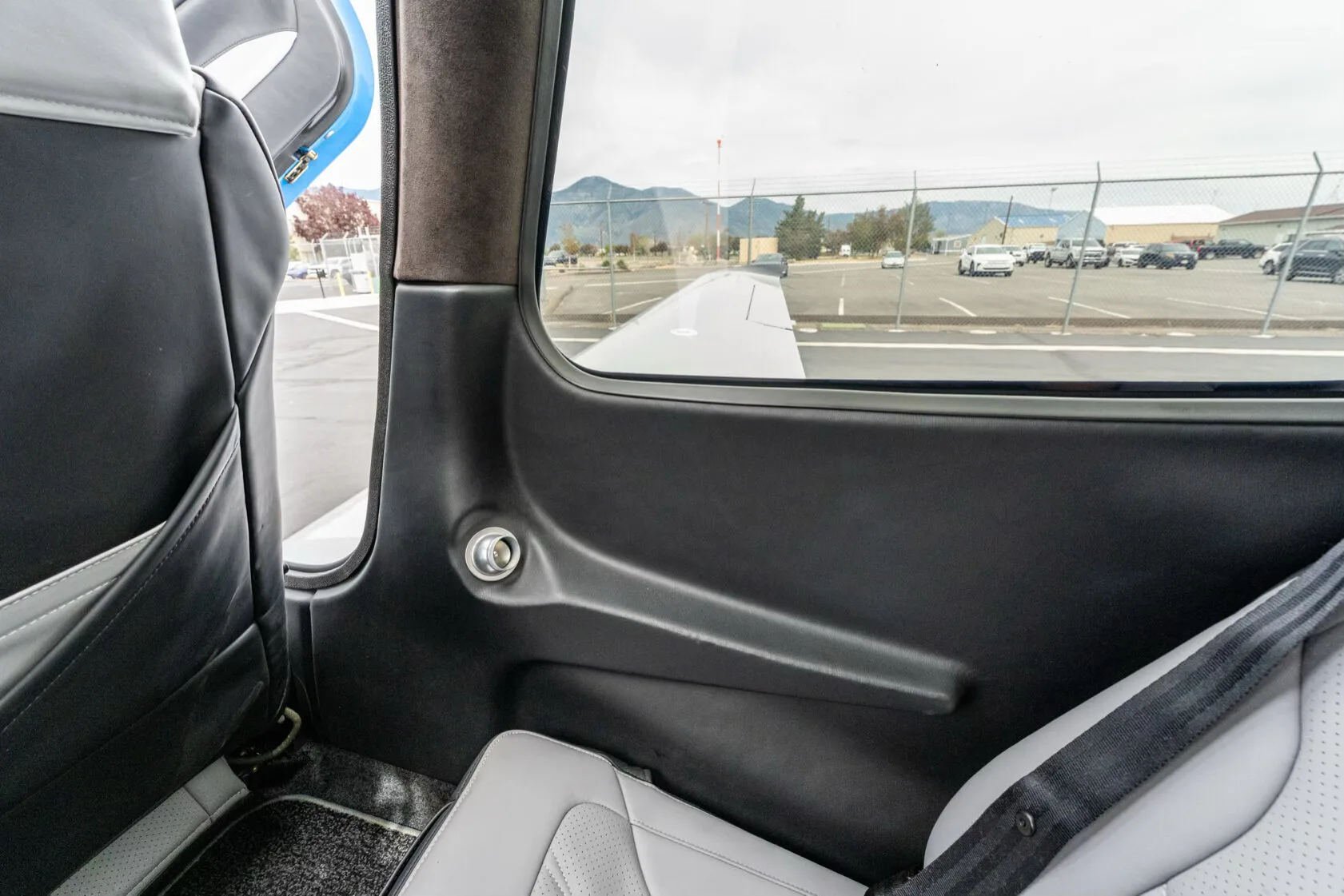 Cabin interior of a 2020 Cirrus SR22-G6 TURBO.