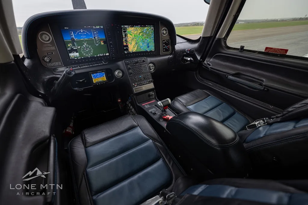 Avionics suite of a 2010 Cirrus SR22 G3 GTS.