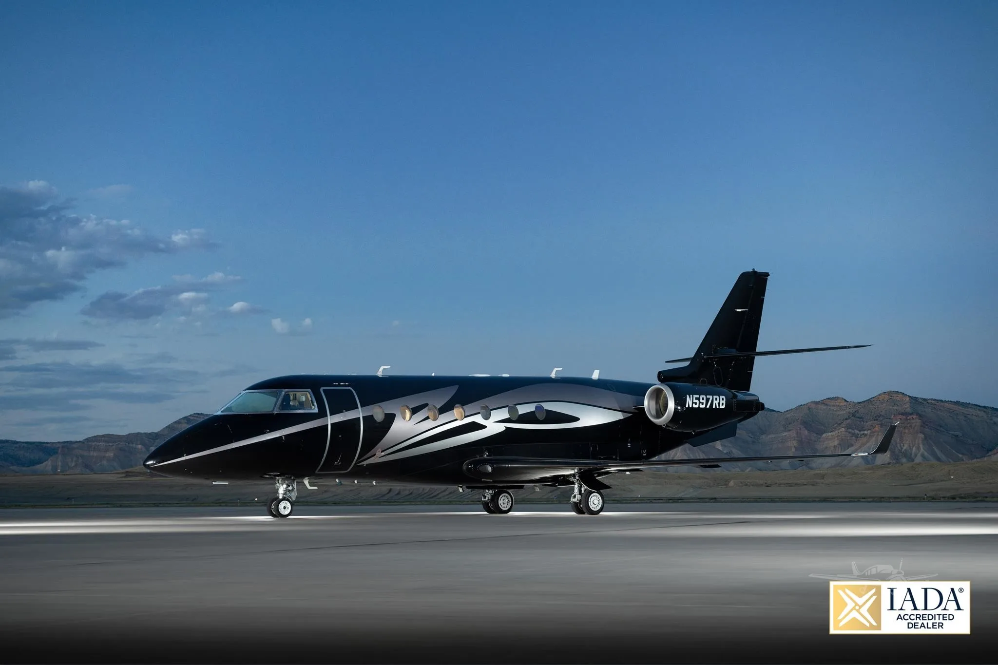 Exterior view of a 2002 GULFSTREAM G200, N597RB.