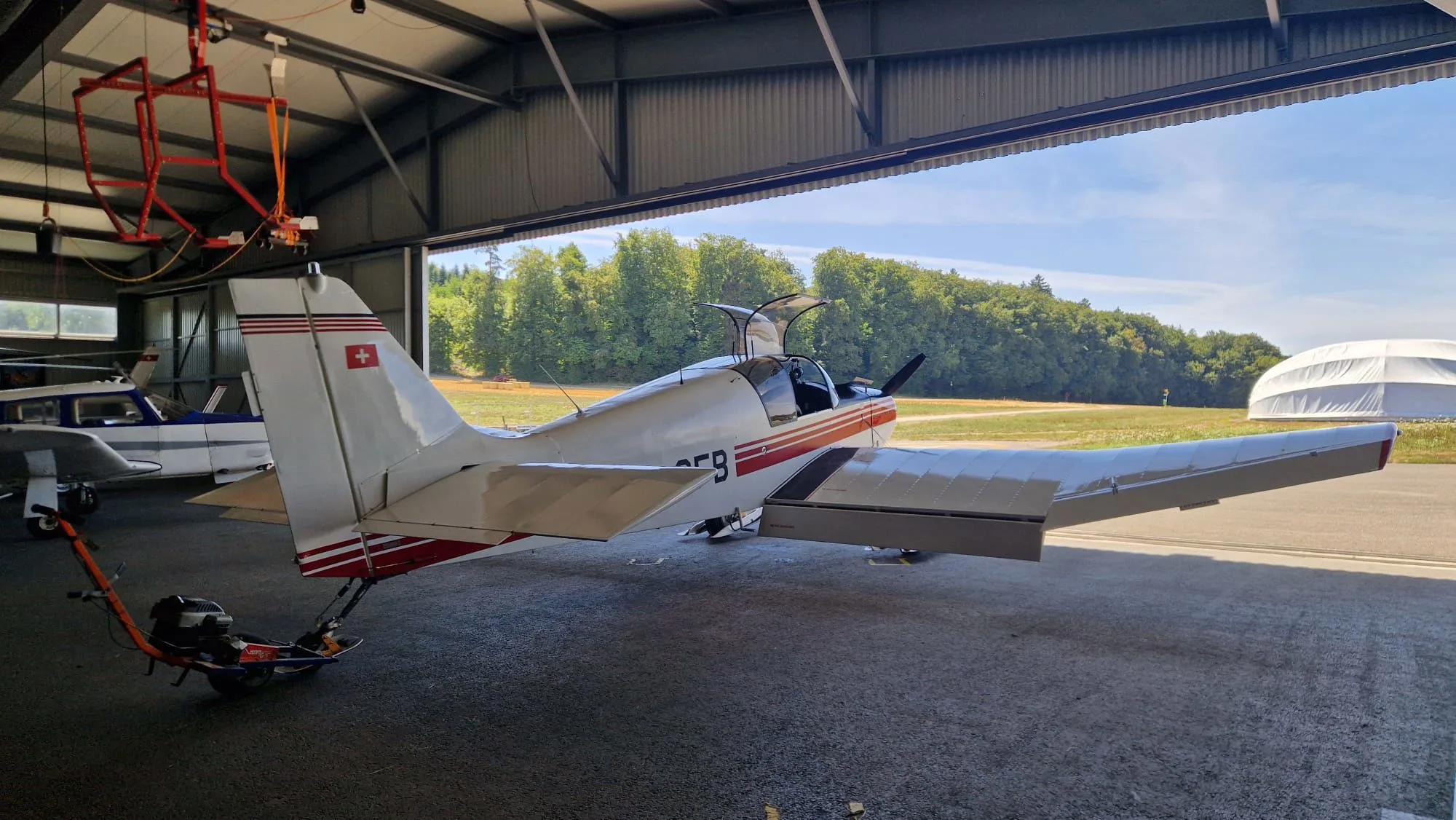 Exterior view of a 1966 Jodel D.140 Mousquetaire.
