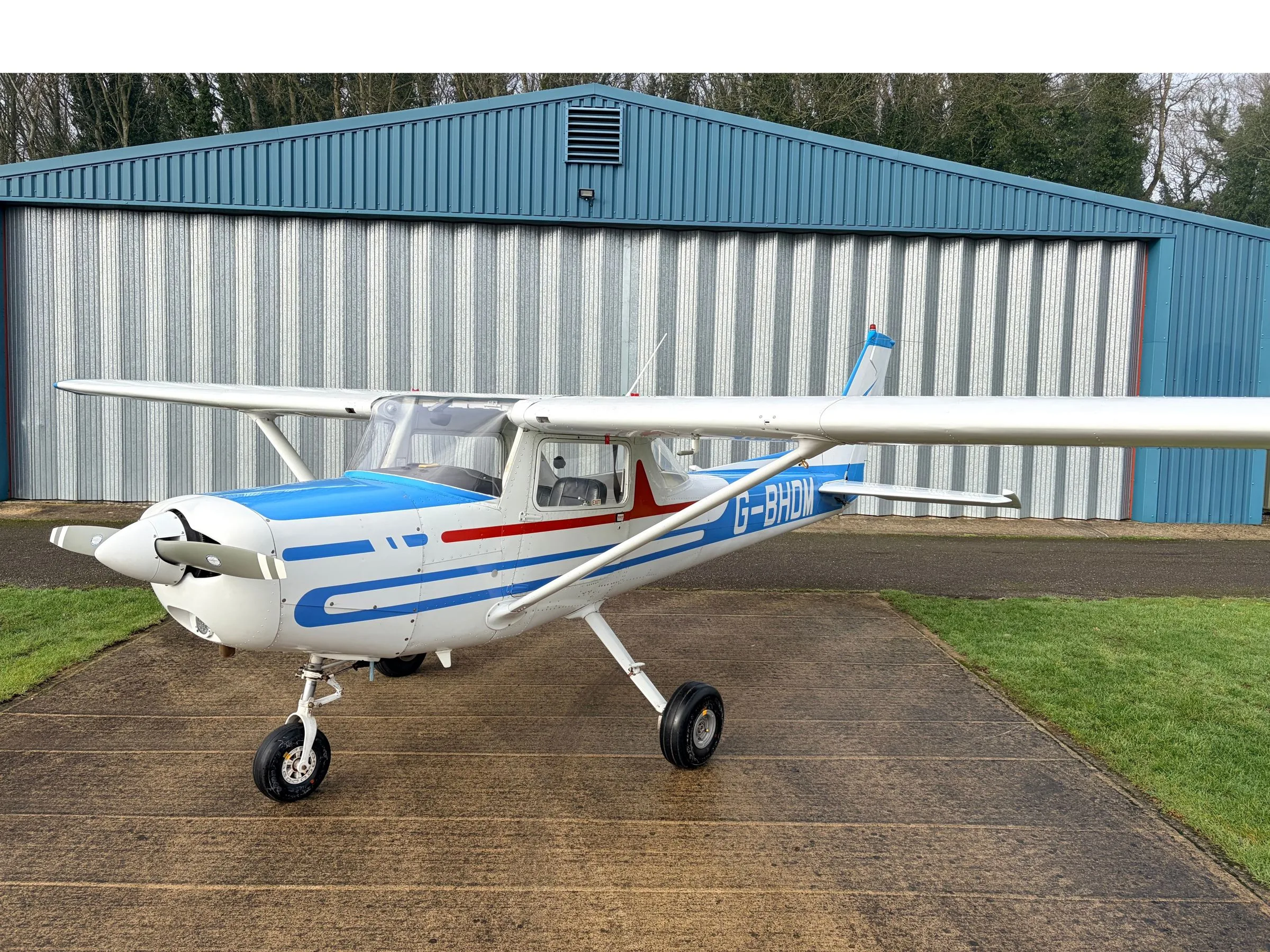 Exterior view of a 1979 Cessna F152.