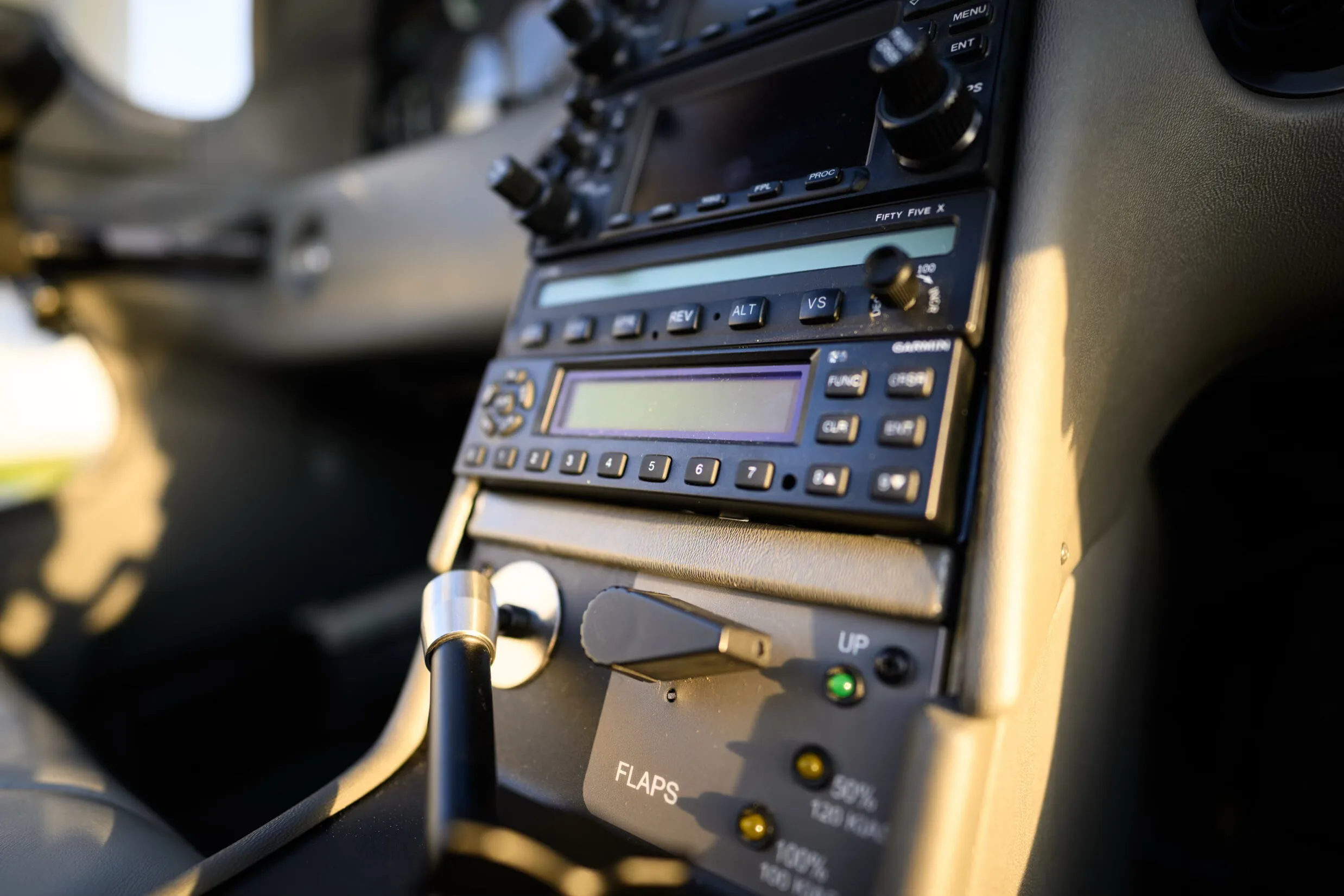 Avionics suite of a 2002 Cirrus SR20 G1.