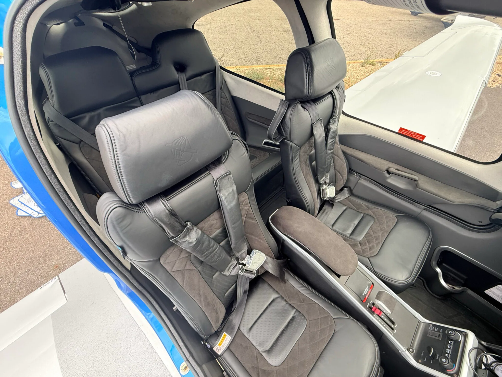 Cabin interior of a 2024 Cirrus SR22-G7 TURBO.