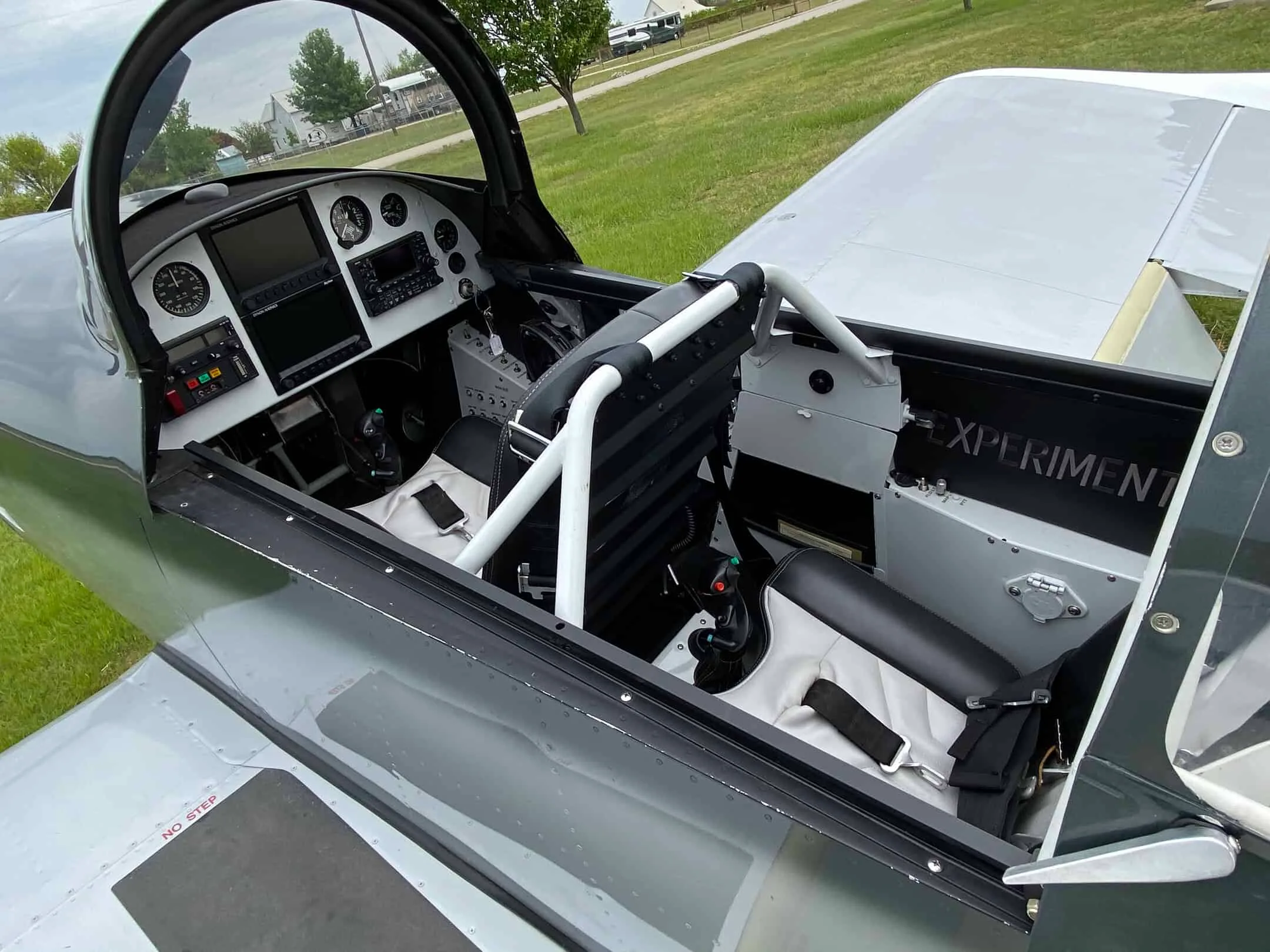 Engine detail of a 2005 Vans VANS RV-8.