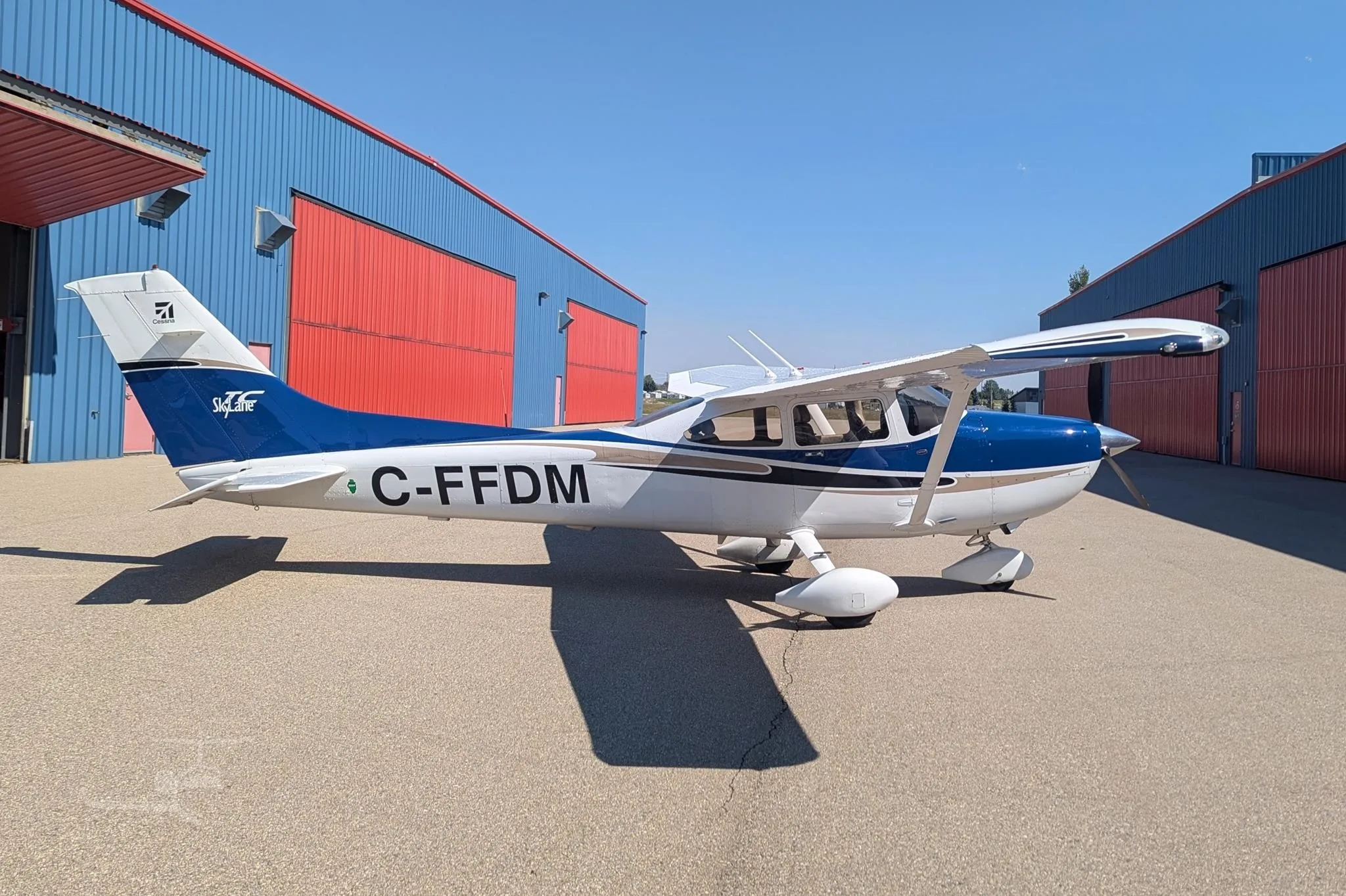 C-ffdm - 2004 Cessna Turbo 182T Skylane