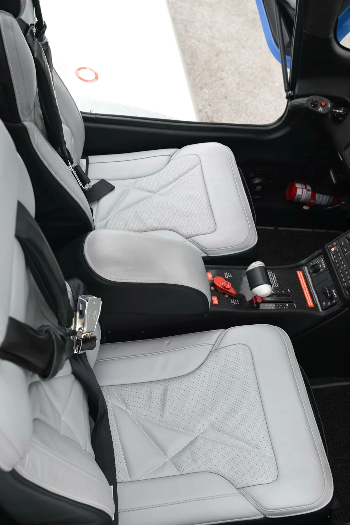 Cabin interior of a 2021 Cirrus SR22-G6 TURBO.