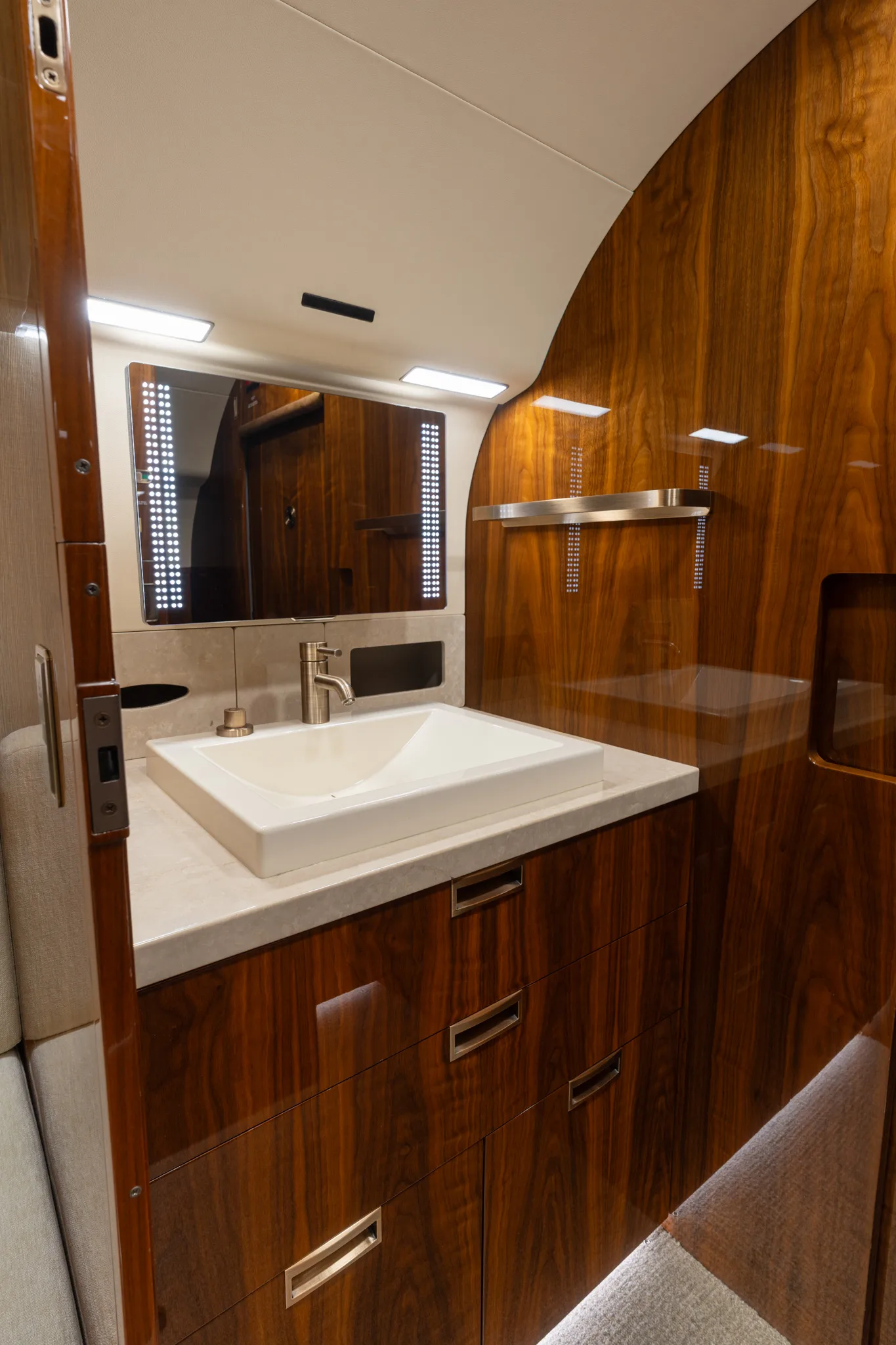 Cabin interior of a 2015 Gulfstream g650er.