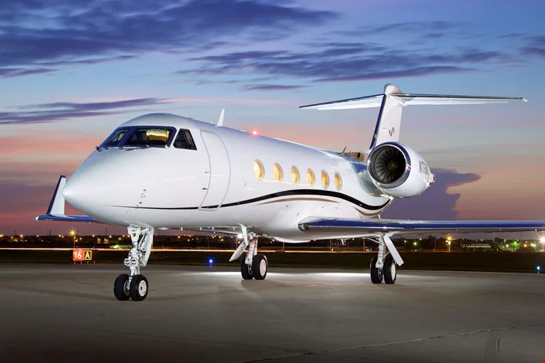 Exterior view of a 2002 Gulfstream #.
