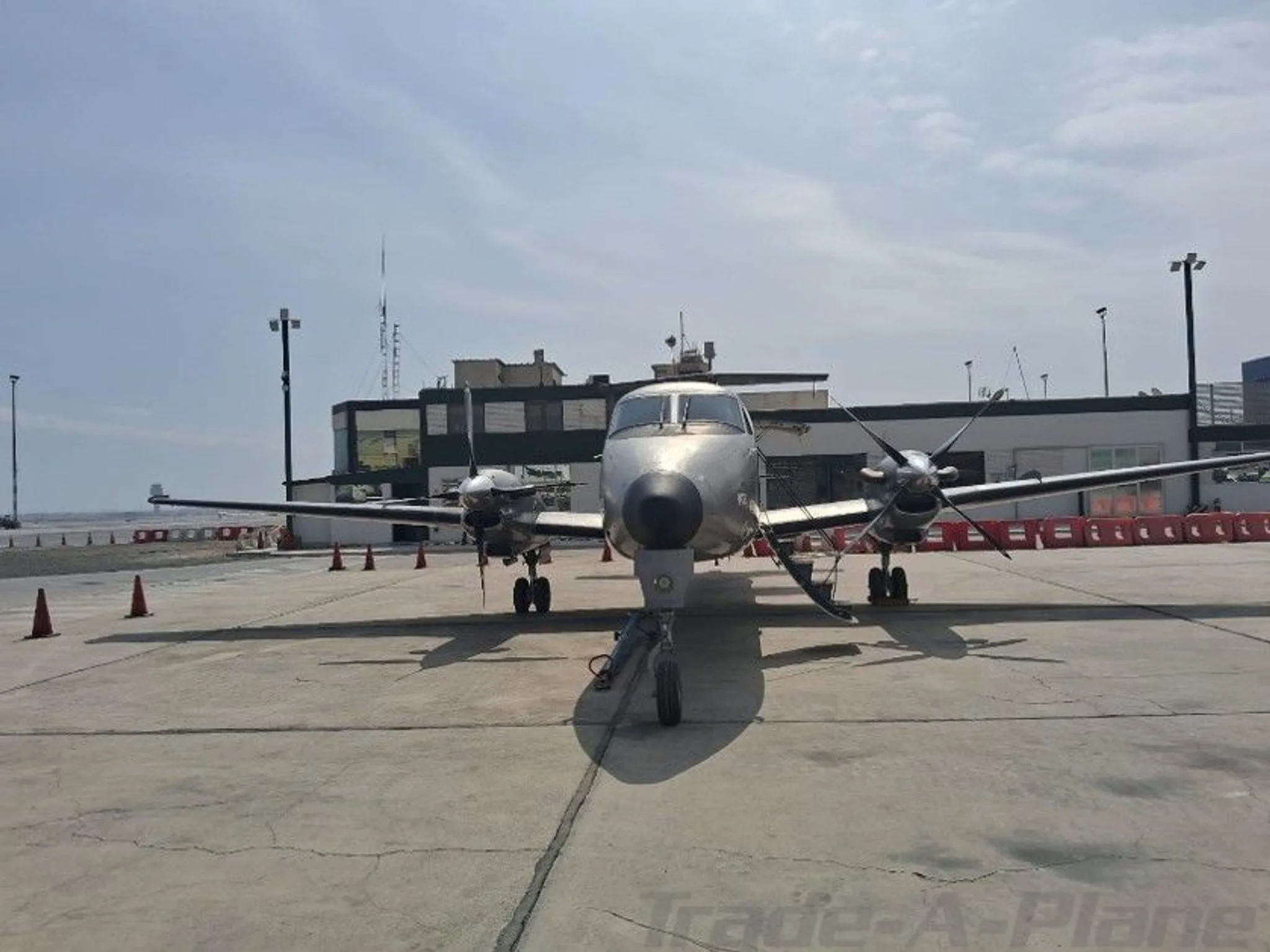 Exterior view of a CESSNA CARAVAN 208B GRAND.