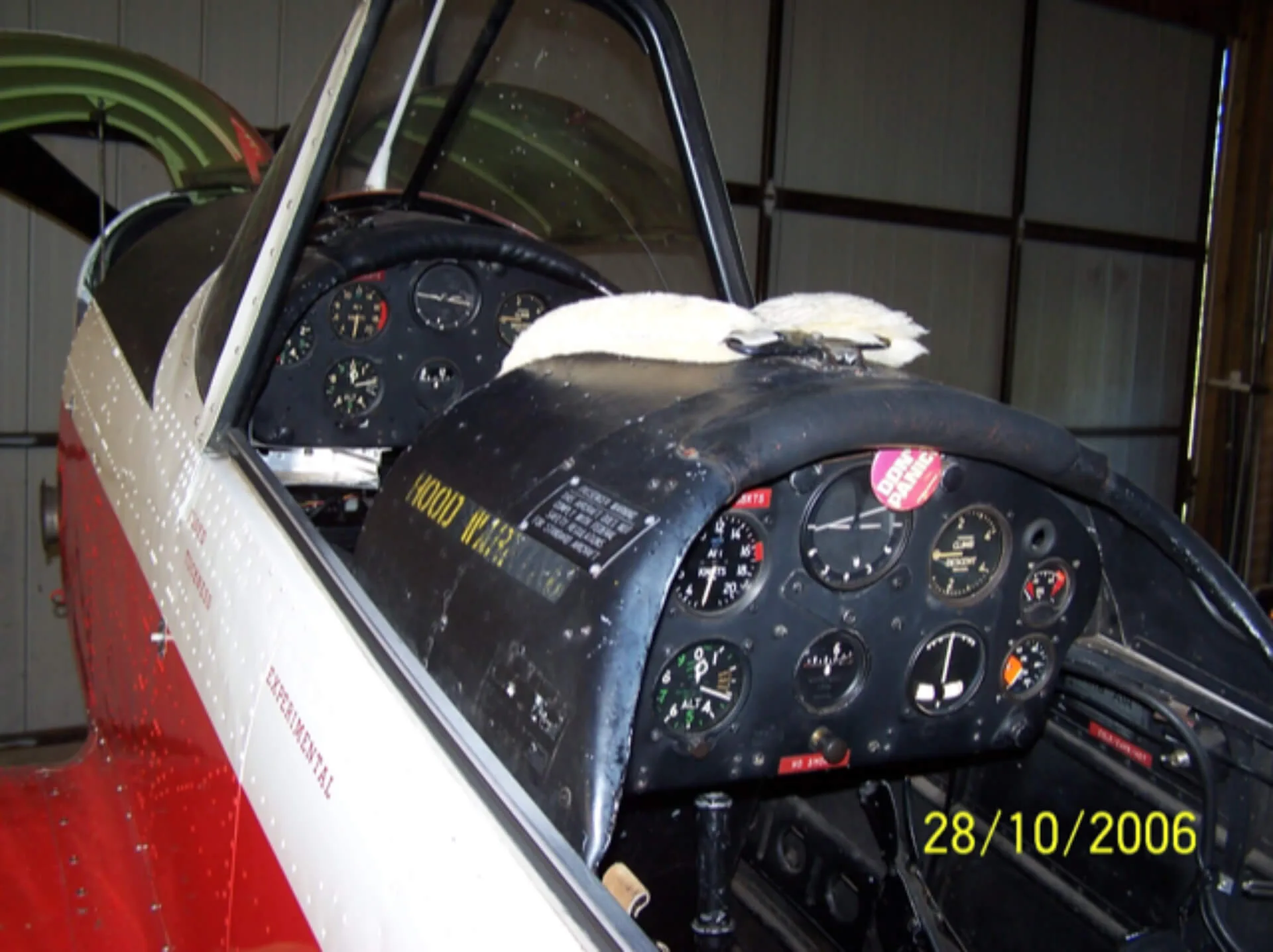 Cockpit and instrument panel of a 1951 de Havilland DHC-1 Series 22.