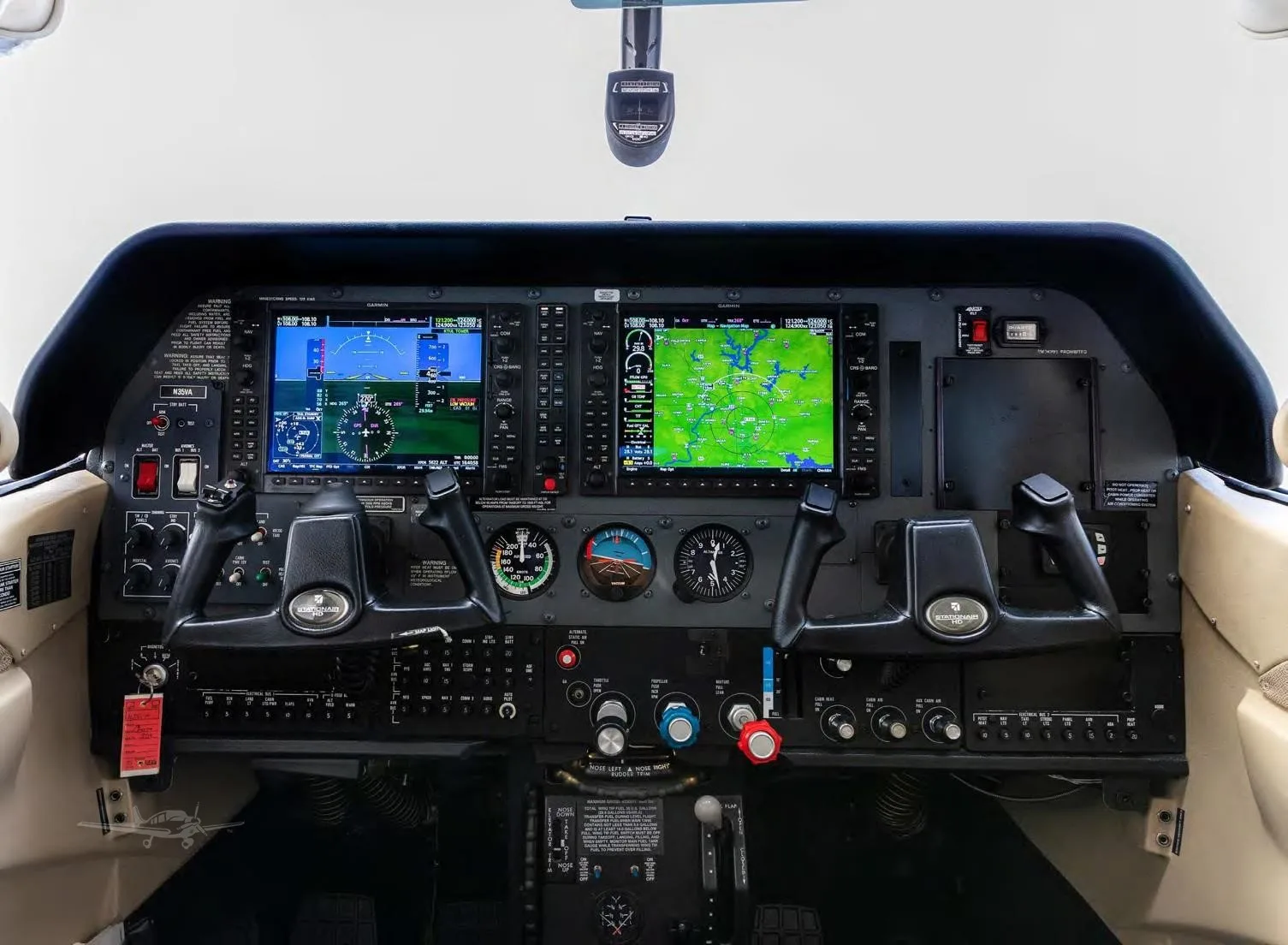 Cockpit and instrument panel of a 2019 CESSNA TURBO 206H STATIONAIR HD.