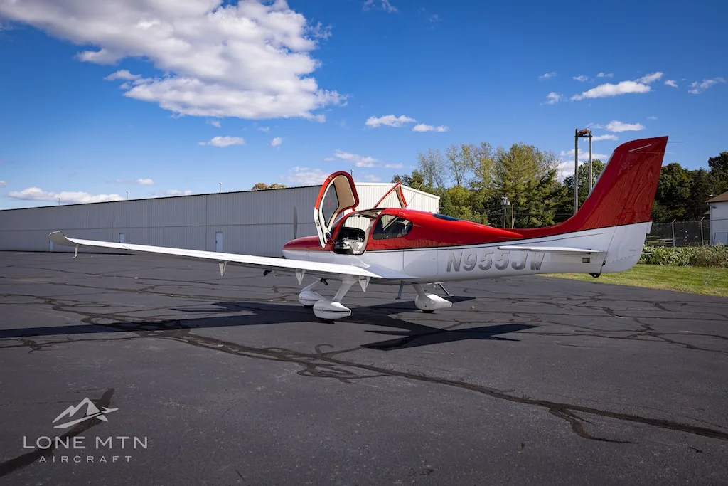 2017 Cirrus SR22 G6