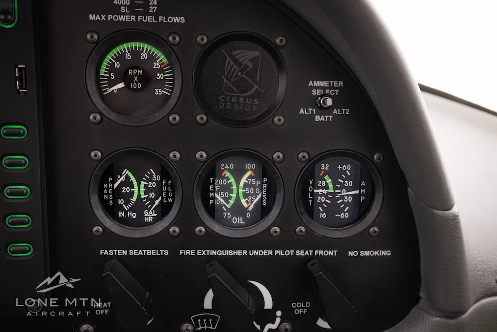 Avionics suite of a 2002 Cirrus SR22.