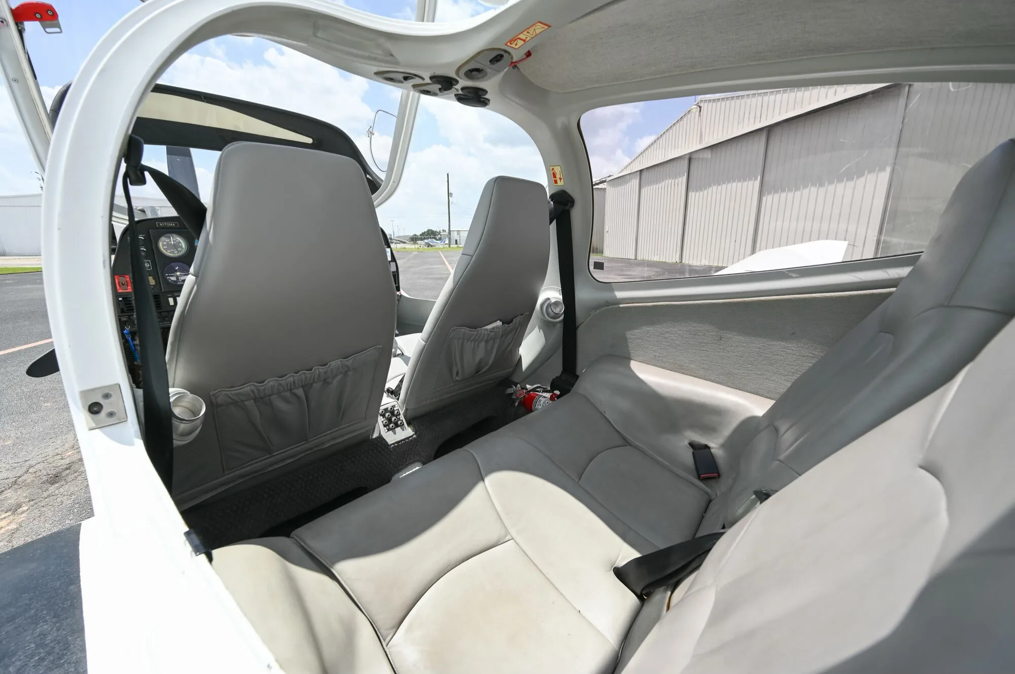 Cabin interior of a 2003 Diamond DA40-180 Star.