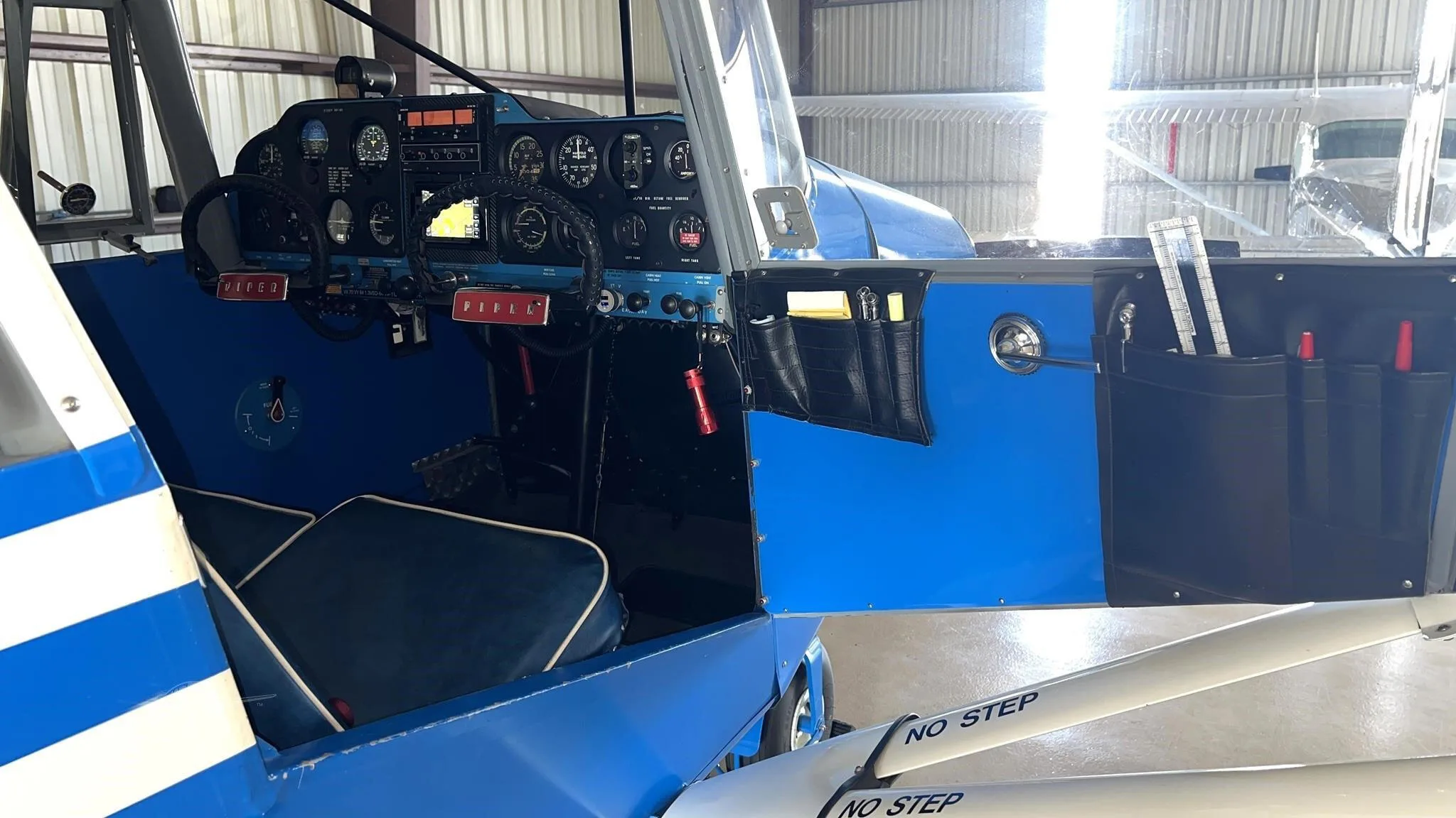 Cockpit and instrument panel of a 1958 Piper PA-22-160 Tri-Pacer.