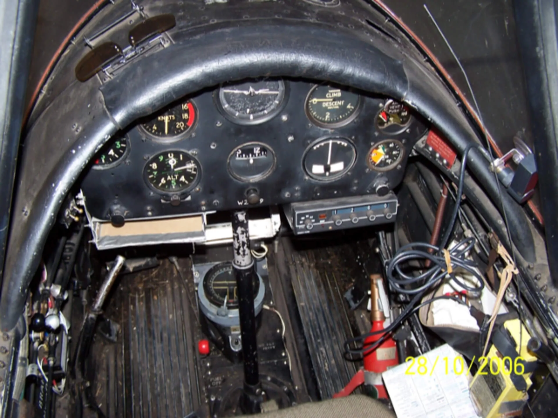 Cockpit and instrument panel of a 1951 de Havilland DHC-1 Series 22.