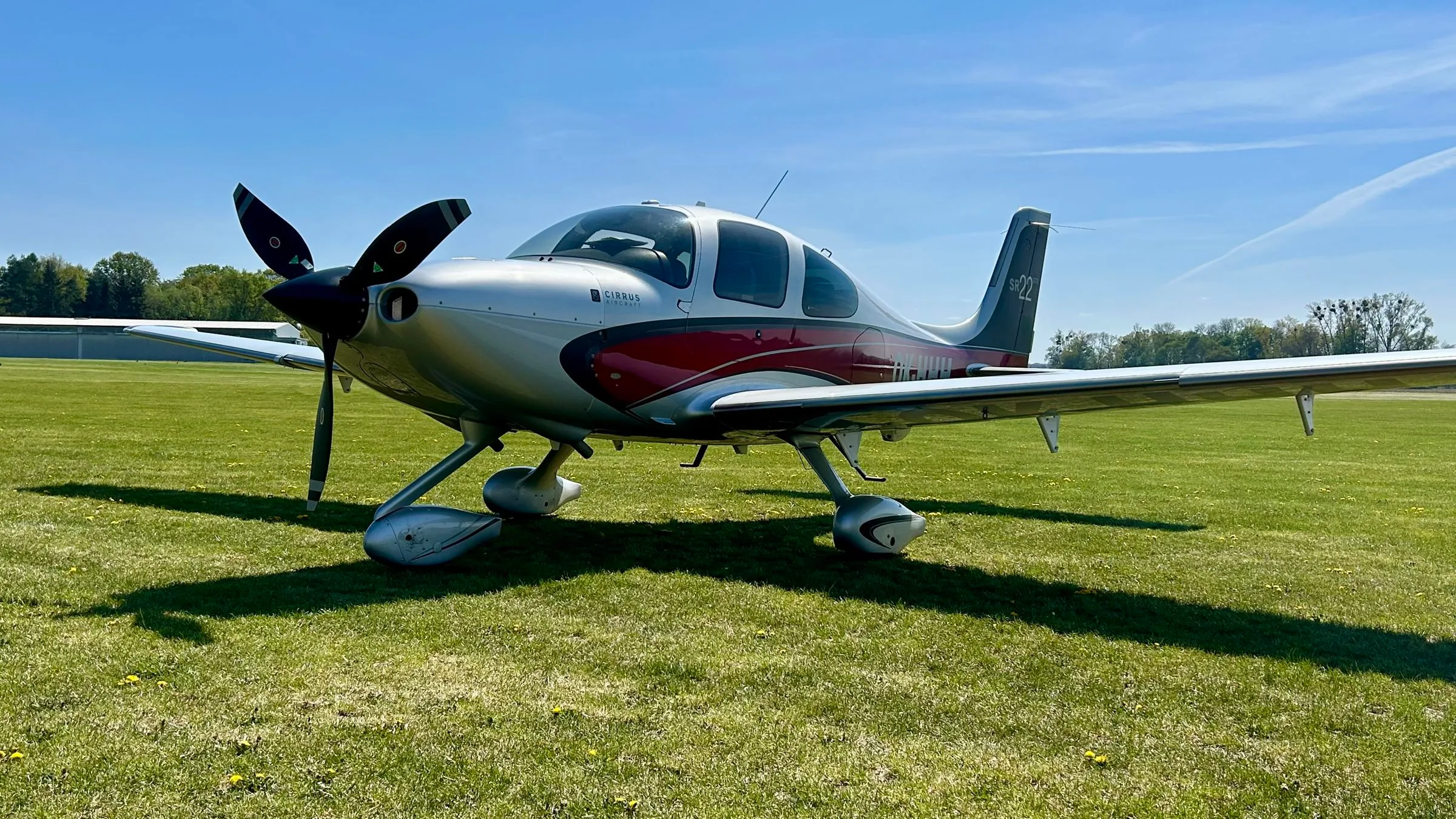 Exterior view of a 2012 Cirrus SR22 G3.