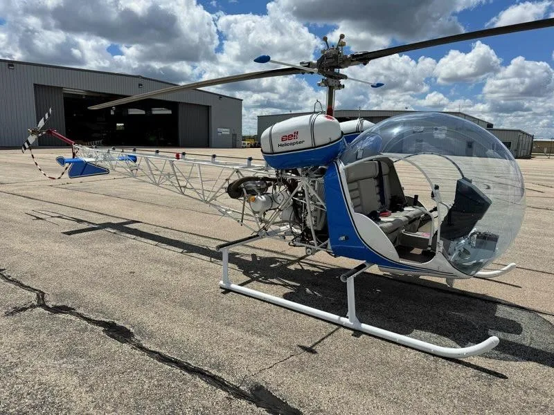 Exterior view of a 1968 BELL 47G-3B-1.