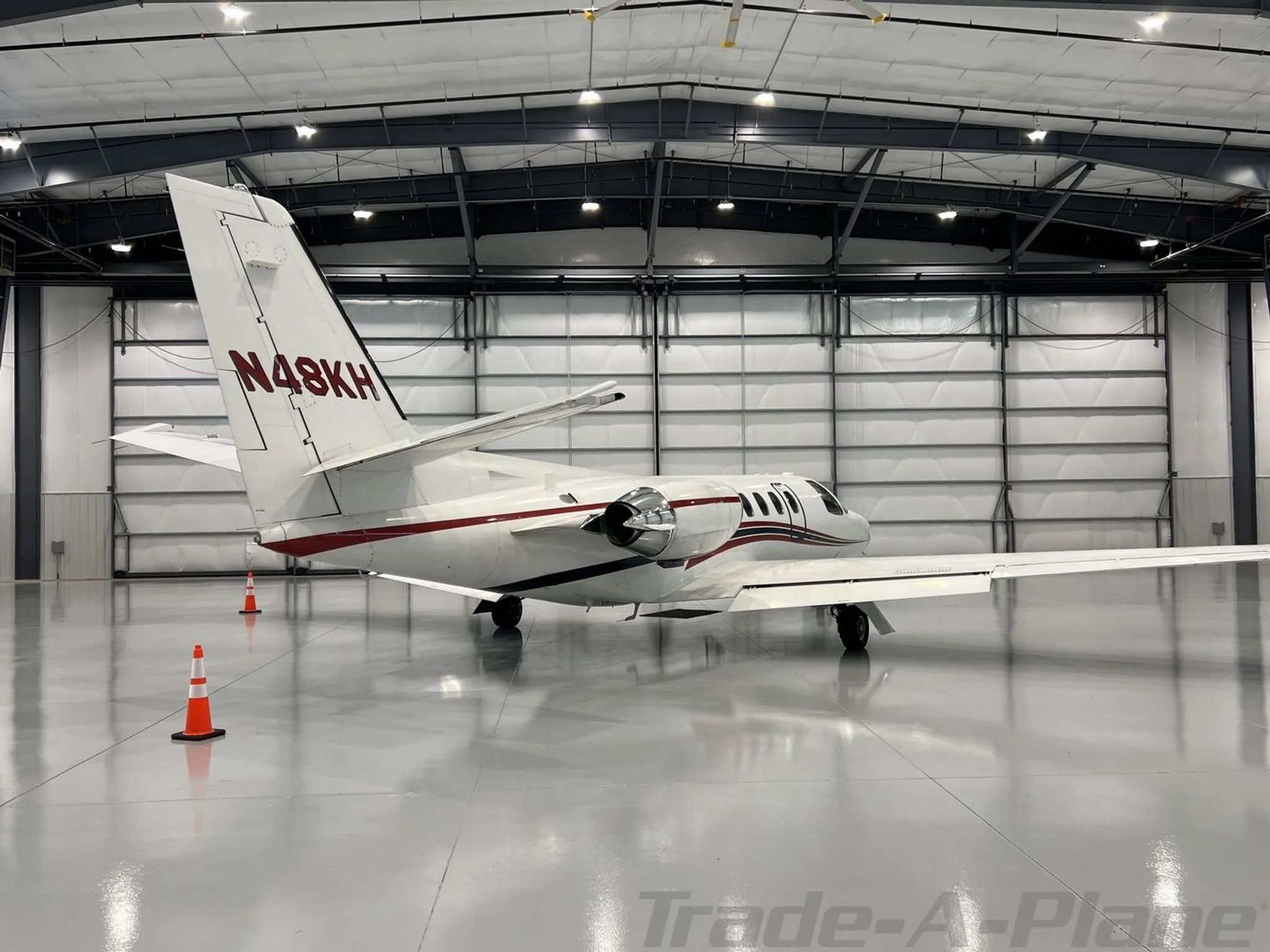 Exterior view of a 1981 CESSNA 550 CITATION II, N48KH.